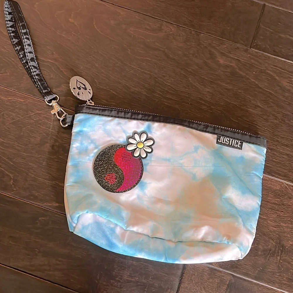 Justice cosmetic bag EUC